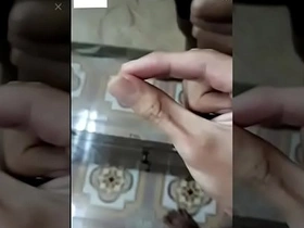 Vietnamese gay pleasures himself in front of mirror
